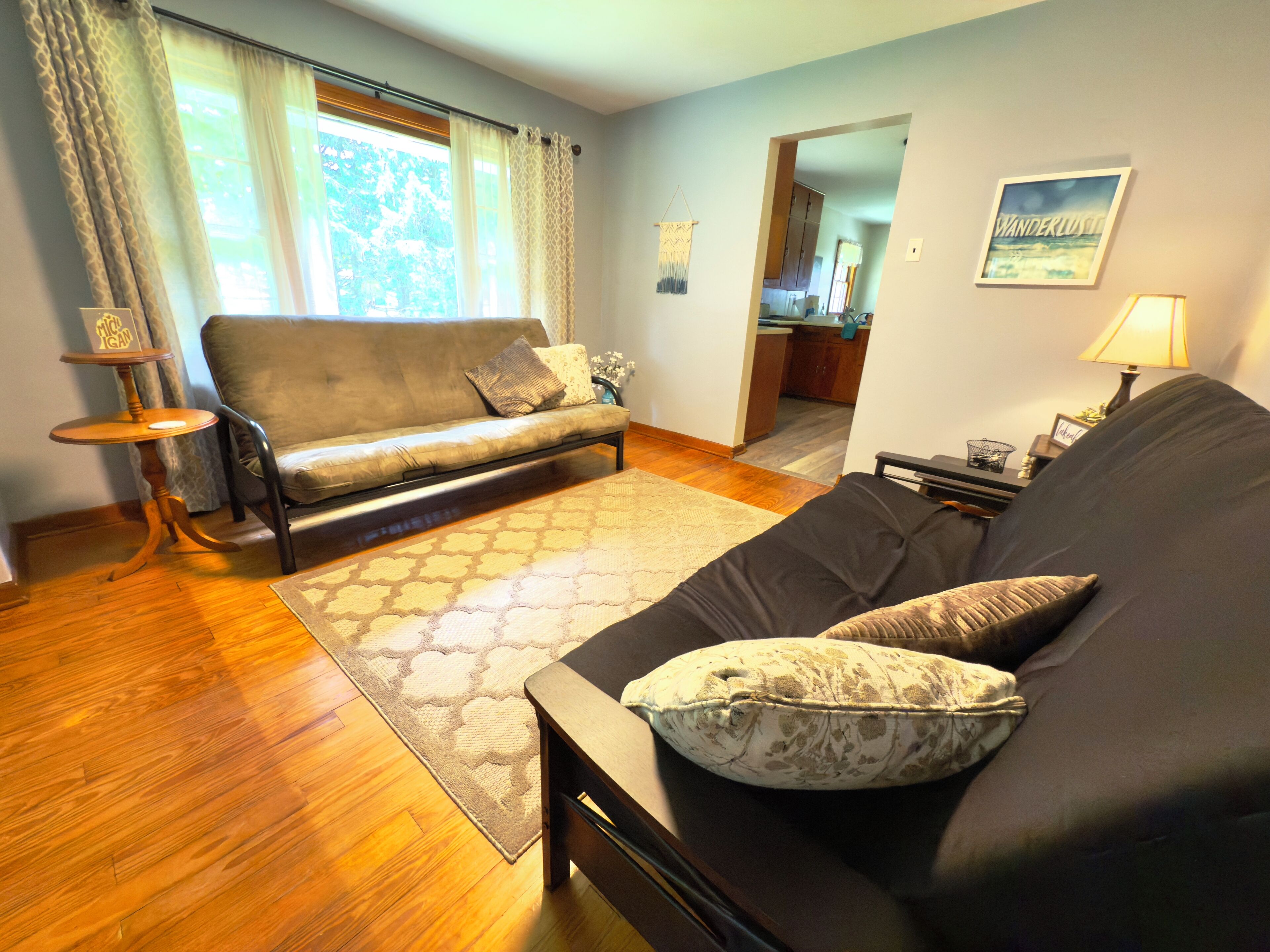 Smart-TV, Kamin, Tischfußball