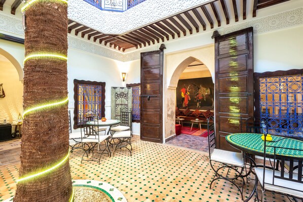Dining - Charming Riad with rooftop pool (Marrakech)
