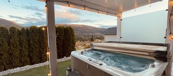 Close to SilverStar mountain getaway<br>3bedroom suite