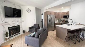 TV connectée, cheminée