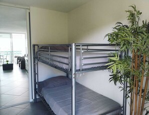 2 bedrooms, desk, free WiFi
