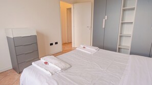 2 chambres, Wi-Fi gratuit, draps fournis