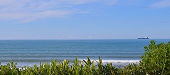 An apartment nestled in the sun 110 meters from the sea