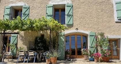 Stunning barn conversion with pool in Southern France