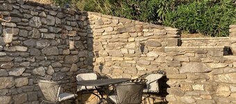 Stunning barn conversion with pool in Southern France