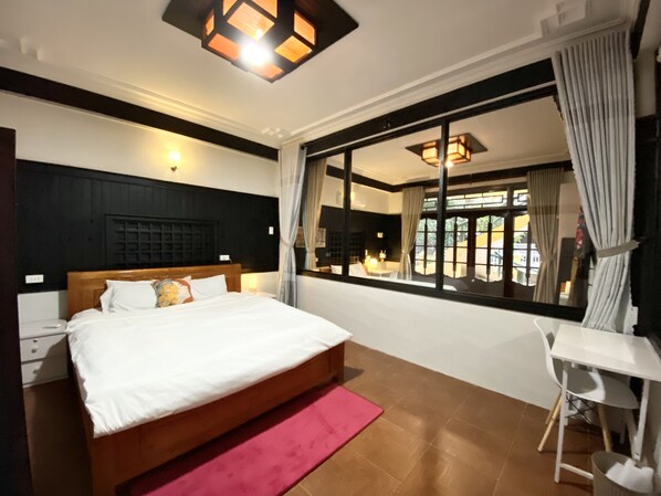 2 habitaciones, escritorio, tabla de planchar con plancha y wifi gratis 