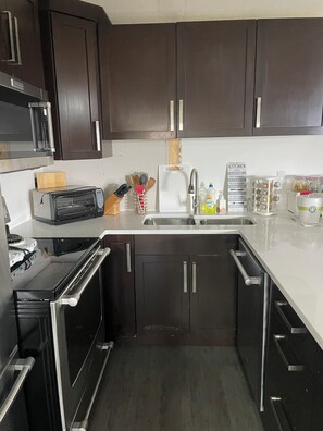 冰箱、微波炉、洗碗机、茶具/咖啡用具