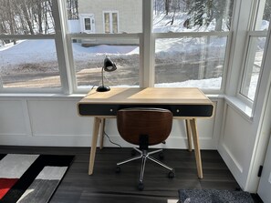 Interior - Style-Ish 2 bed lower with all season sun room (Ishpeming)
