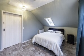 2 habitaciones, escritorio, wifi gratis y ropa de cama 