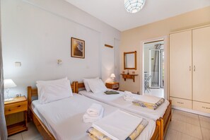 1 bedroom, free WiFi, bed sheets