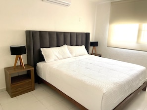 3 bedrooms, in-room safe, desk, iron/ironing board