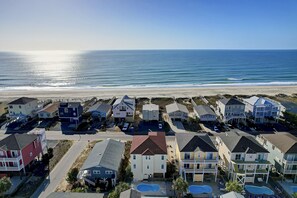 Exterior - Makin' Memories! Clean, Comfortable, and Enjoyable! (Ocean Isle Beach)