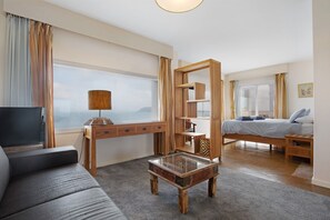 4 chambres, fer et planche à repasser, Wi-Fi gratuit, draps fournis