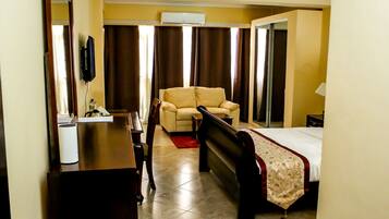 1 bedroom, premium bedding, minibar, individually decorated