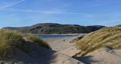 Beachfront, Homely Apartment in Llandudno