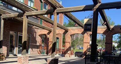 1800 sq ft 2 storey penthouse on the river