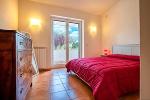 5 camere, ferro/asse da stiro, Wi-Fi gratuito, lenzuola