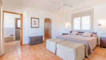 4 dormitorios, tabla de planchar con plancha, wifi gratis y ropa de cama