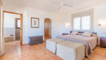 4 Schlafzimmer, Bügeleisen/Bügelbrett, kostenloses WLAN, Bettwäsche