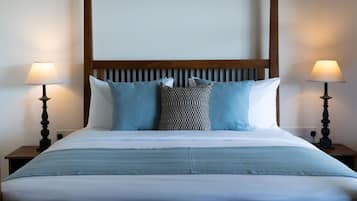 Deluxe Room, 1 Bedroom | 1 bedroom, premium bedding, iron/ironing board, free WiFi