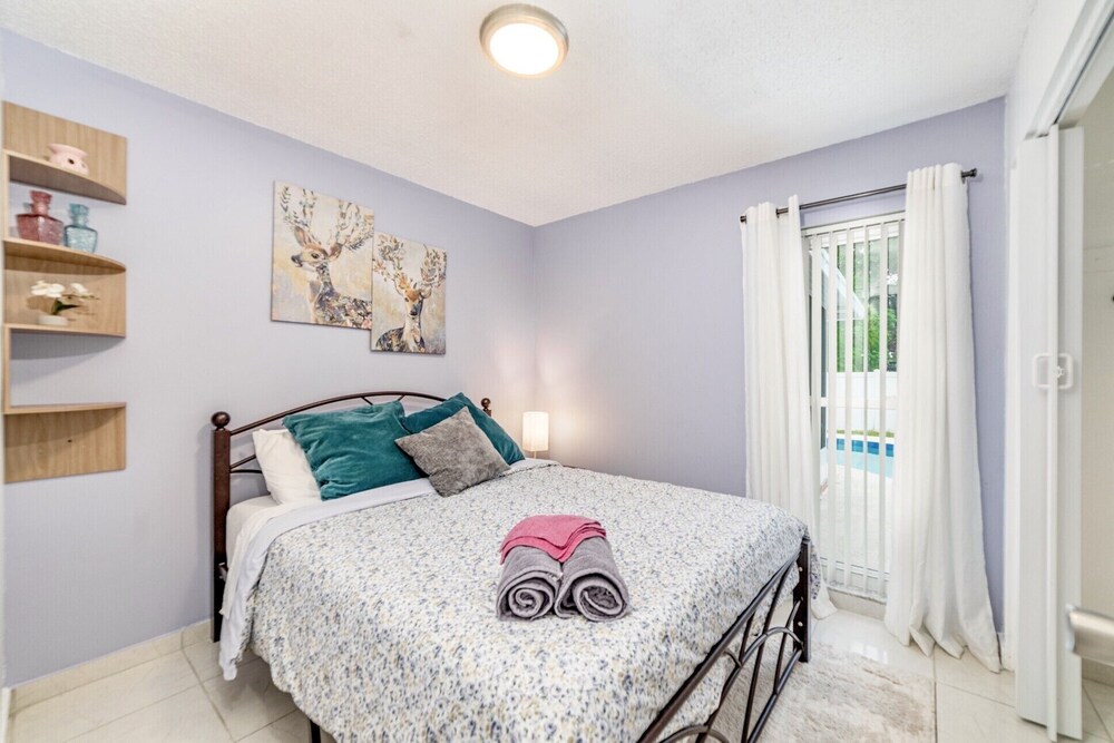 The Flamingo Oasis Valrico Vrbo