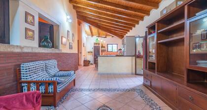 Ferienhaus "Villa Gabri" mit Pool, Garten und Terrasse