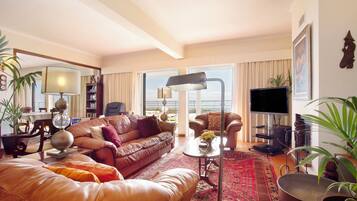 TV, fireplace, DVD player, stereo