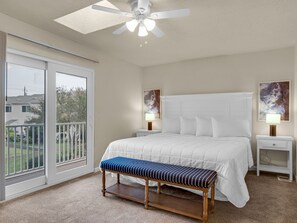 2 soverom, skrivebord, strykejern/-brett og wi-fi (inkludert)