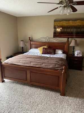 5 habitaciones, tabla de planchar con plancha y wifi gratis 