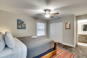 3 makuuhuonetta, silitysrauta/-lauta, vauvan matkasänky, Wi-Fi