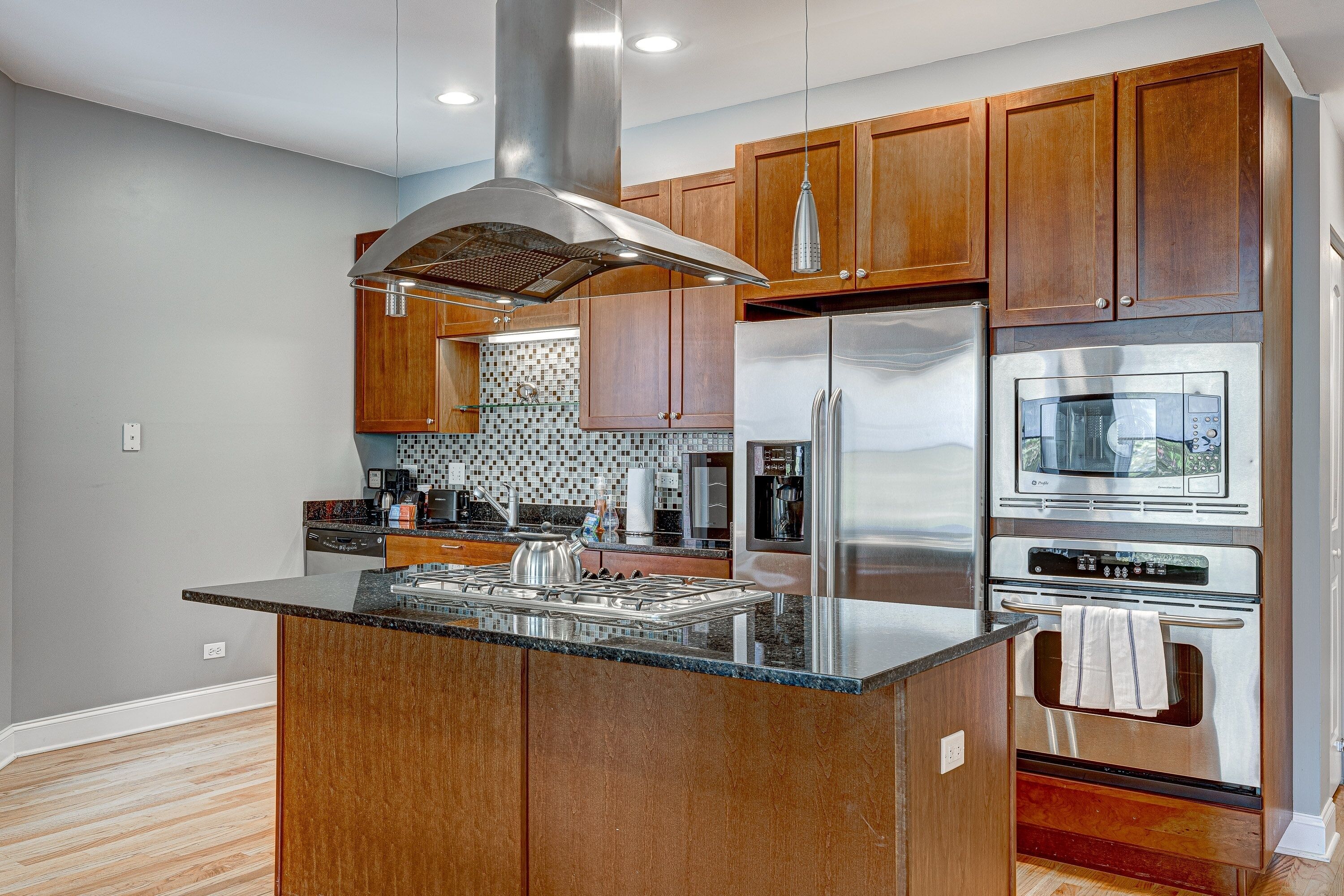 Fridge, microwave, oven, dishwasher