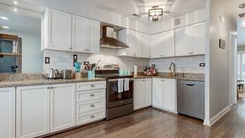 Fridge, microwave, oven, dishwasher