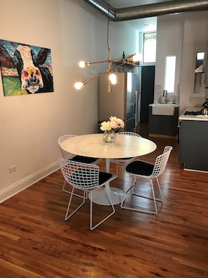 تناول الطعام