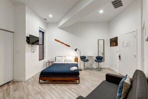 アイロン / アイロン台、WiFi、ベッドシーツ