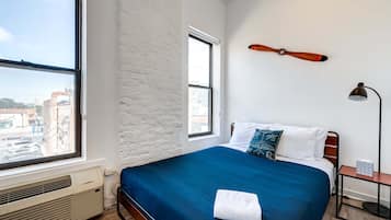Iron/ironing board, free WiFi