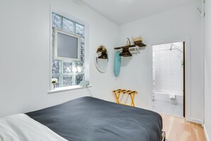 2 habitaciones, tabla de planchar con plancha, wifi y ropa de cama 