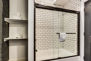 Shower, hair dryer, towels - PET FRIENDLY and Room for 7! Large Common Areas to Converse and Connect by AllSet Turnover (Chicago)