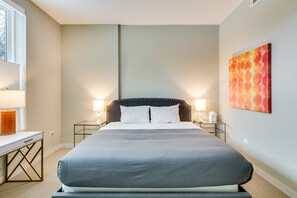 2 habitaciones, tabla de planchar con plancha, cuna de viaje y wifi