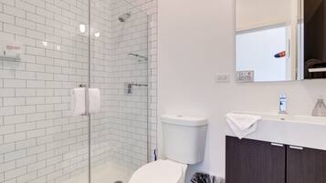 Dusch, hÄrtork och handdukar