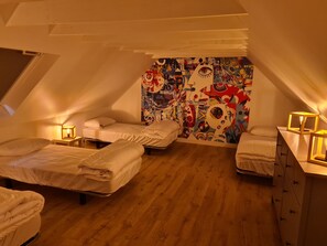 3 間睡房、熨斗/熨衫板、免費 Wi-Fi、床單