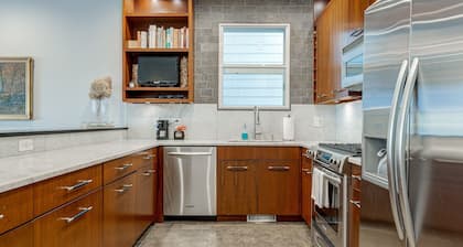 Two-Story STUNNER in Iconic Old Town Chicago by AllSet Turnover