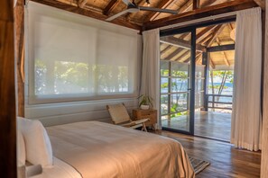 Beach Front Villa | Hypo-allergenic bedding, in-room safe, individually decorated - Blue Mist Hotel & Beach Club (Cóbano)