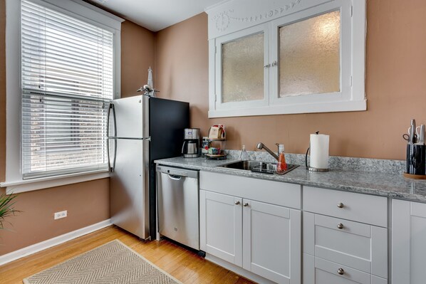 Fridge, microwave, oven, dishwasher