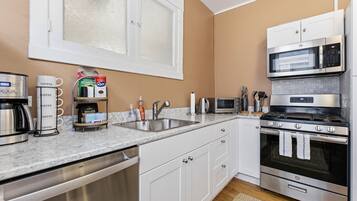 Fridge, microwave, oven, dishwasher