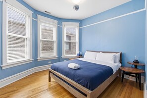 4 Schlafzimmer, Bügeleisen/Bügelbrett, Reisekinderbett, WLAN