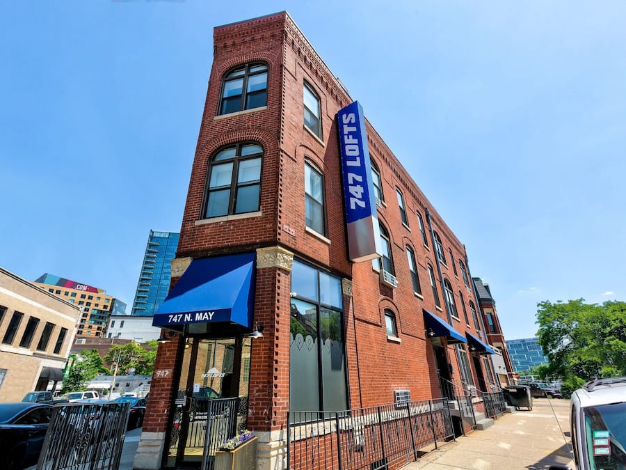 Studio | Exterior