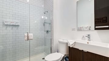 Towels, shampoo