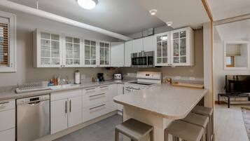 Fridge, microwave, oven, dishwasher