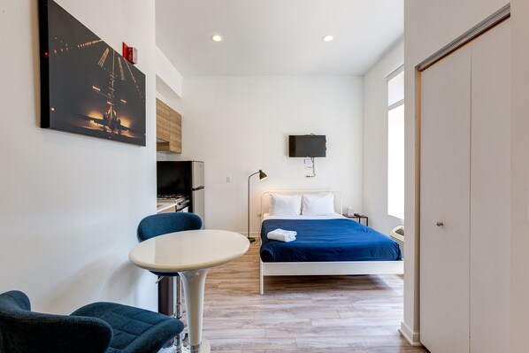 Huone | Silitysrauta/-lauta, ilmainen Wi-Fi