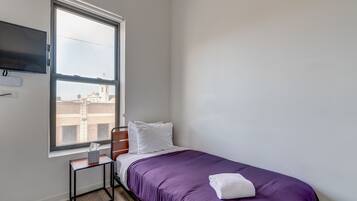 Room | Iron/ironing board, free WiFi